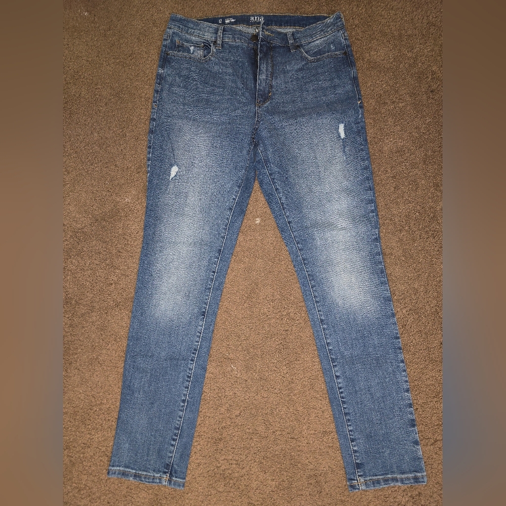 A.N.A jeans